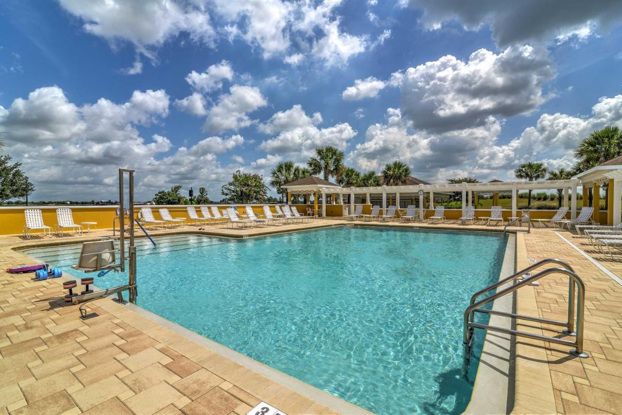Home In The Villages With Lanai And Private Hot Tub! Exterior photo